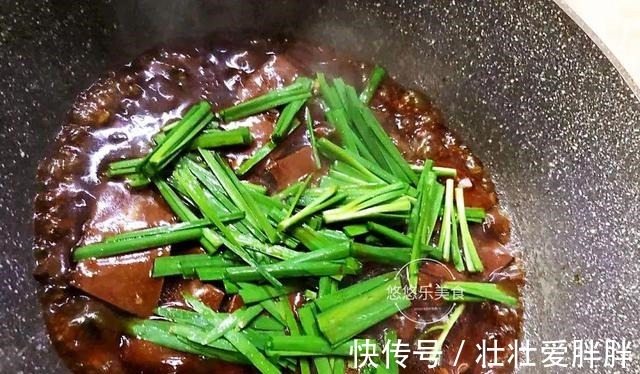 冬天多吃这菜，低脂营养高，大火炒一炒，嫩滑可口特下饭！