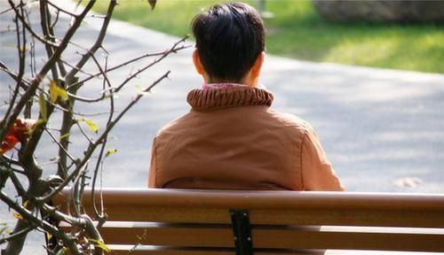 年龄|女性绝经越晚越好正常绝经年龄是多少女性可别搞错了