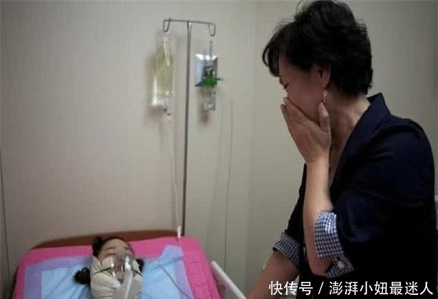 奇闻:女大学生做隆鼻手术,妈妈手术外等到天