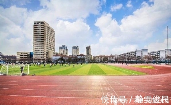 地段|未来10年“房子”靠近3个地段,专家:越老越值钱!堪称黄金地段