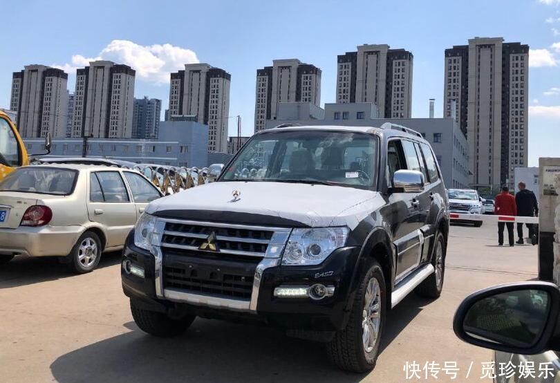 全新款三菱帕杰罗来了金色车标 超选四驱 越野不输普拉多 乐惠车 全新款三菱帕杰罗来了金色车标 超选四驱 越野不输普拉多 乐惠车