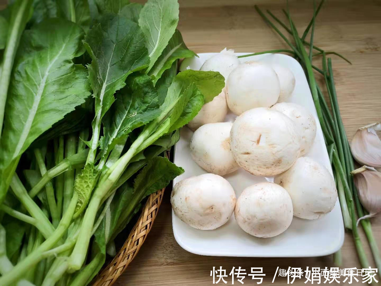 芥菜|这菜是唯一含维生素D的蔬菜，虽然贵但营养极高，老人小孩都爱吃