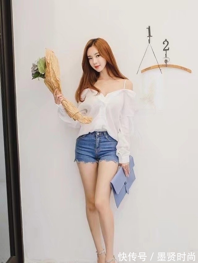 魅力 无穷魅力的牛仔短裤,不仅率性又自然,还能在视觉上修饰腿型!