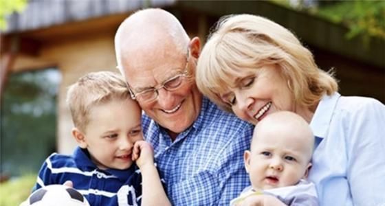 高情商|“奶奶,姥姥说你长得丑”,奶奶的高情商回答受夸赞,好婆婆无疑