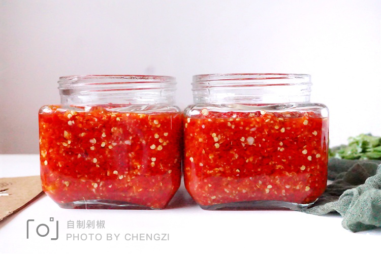 秘制辣椒酱，详细做法和配方分享，无添加剂又香又辣，能吃大半年