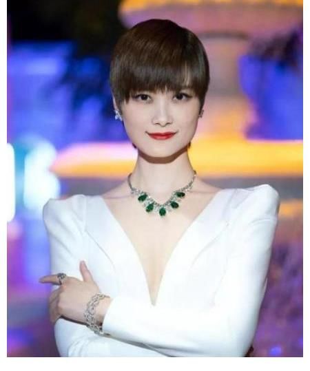 看過來！李宇春and周筆暢，05屆超女才是選秀天花板