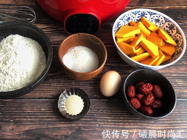 切南瓜|南瓜发糕不揉面，拌一拌，蒸一蒸，松软香甜，比馒头米饭好吃太多