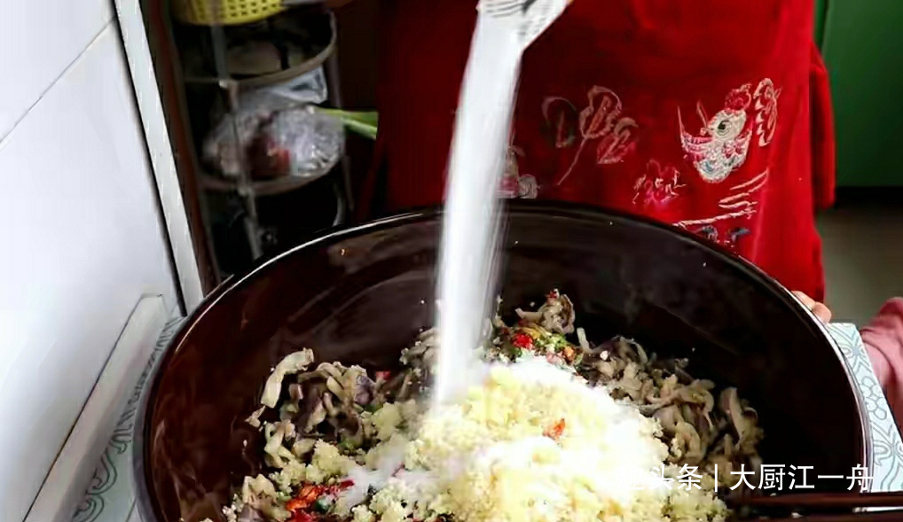 腌茄子的季节到了，一次腌制20斤，开胃又下饭，吃一年不怕坏