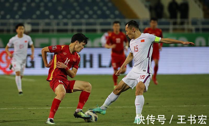 税后|待遇真好!国足赢1场,主力获税后20万奖金,1-3越南仍日入1000元