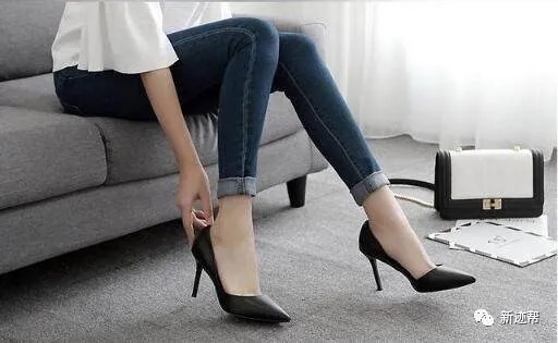 黑色|尖头细高跟鞋，时尚有气质，彰显女性的高端大气！