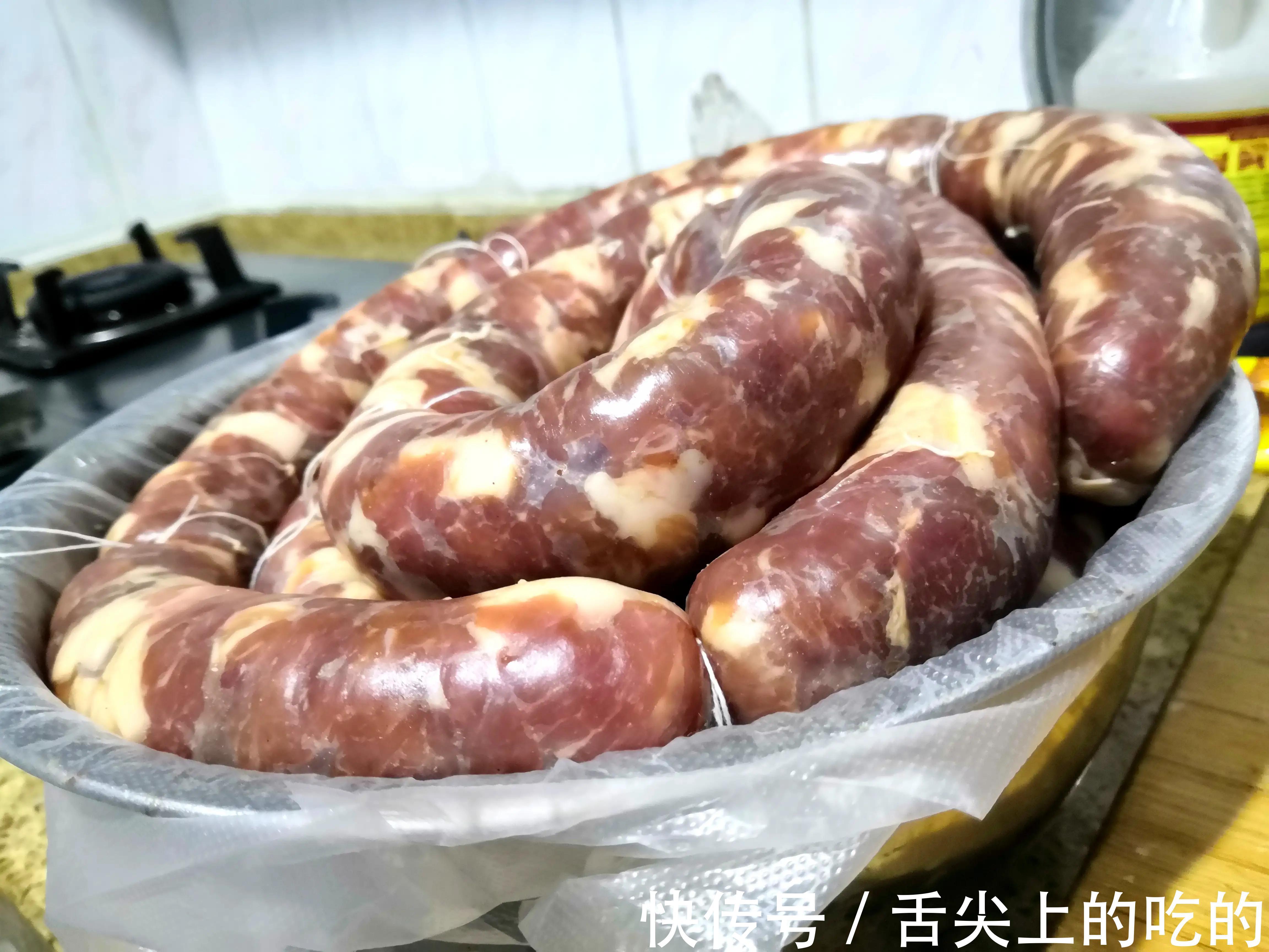 自己动手灌香肠,简单卫生还好吃,新手小白也能学得会