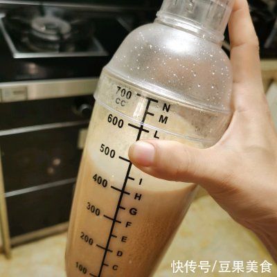 秋天|这道秋天里的第一杯奶茶，每天吃都吃不够