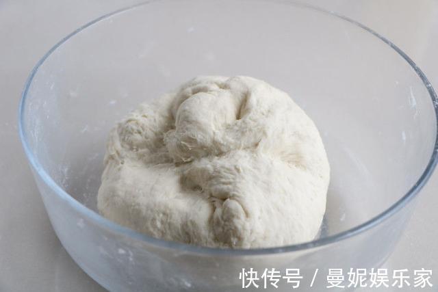 面团|大厨技巧教你做葱油饼,不用烫面照样外酥里软,很省事