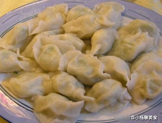 西葫芦别再炒着吃了,教你新做法,清新又爽口,我家一周吃3次