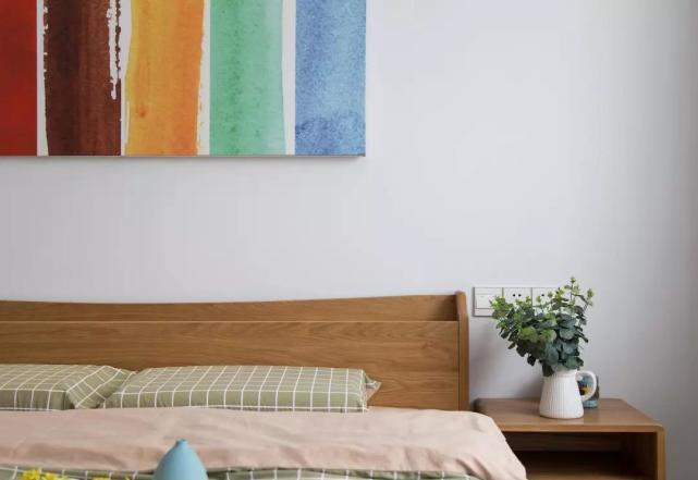 墙面|朋友真会装修,客厅装得这么漂亮,看得我都不想走了!