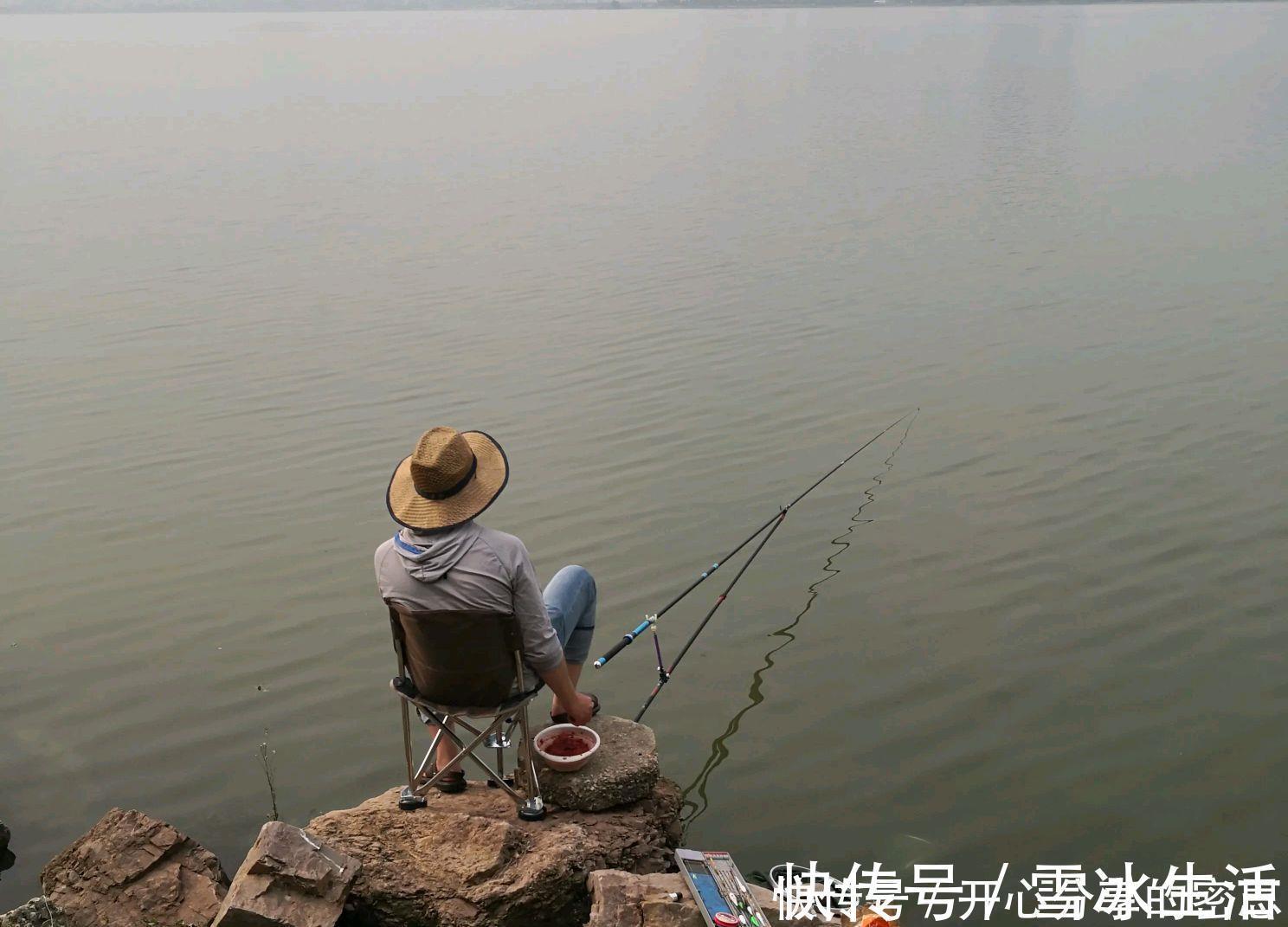 垂钓|野钓时，钓椅、钓箱、马扎哪个更实用听听老钓友怎么说
