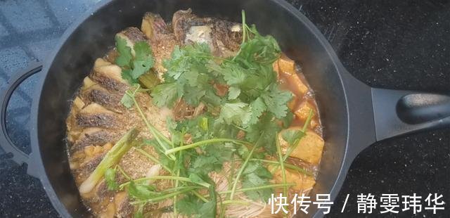 焖鱼|草鱼别下锅炸了,教你一个新吃法,嫩滑味美好吃,3斤出锅不够吃