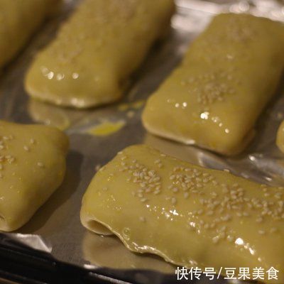 牛肉馅料|#安佳马苏里拉芝士挑战赛#芝士牛肉烤包子