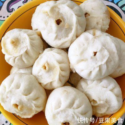 味极鲜|鲜猪肉酸菜包子你这么做，保证你吃一次想十次