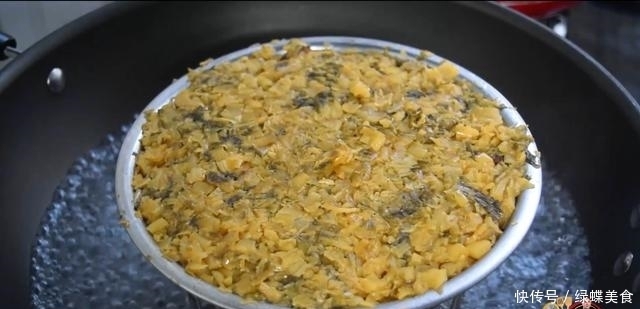 梅菜扣肉最好吃的做法,简单美味又下饭,看看你喜欢吃不?