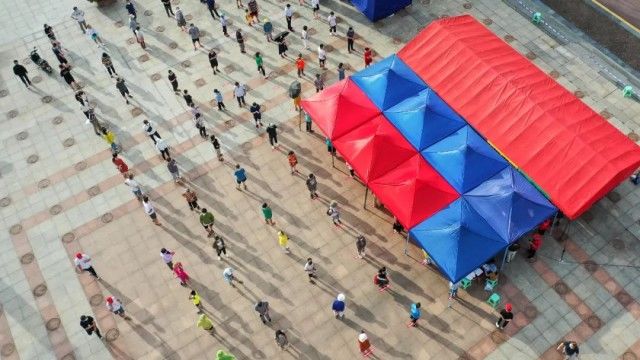 病例|扬州新增58例!两棋牌室感染者上升:一家56人确诊,一家17人确诊