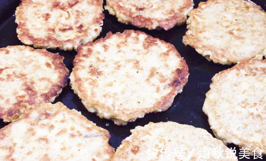 把苹果倒入燕麦片中,太厉害了,80岁奶奶教我的做法,简单实用