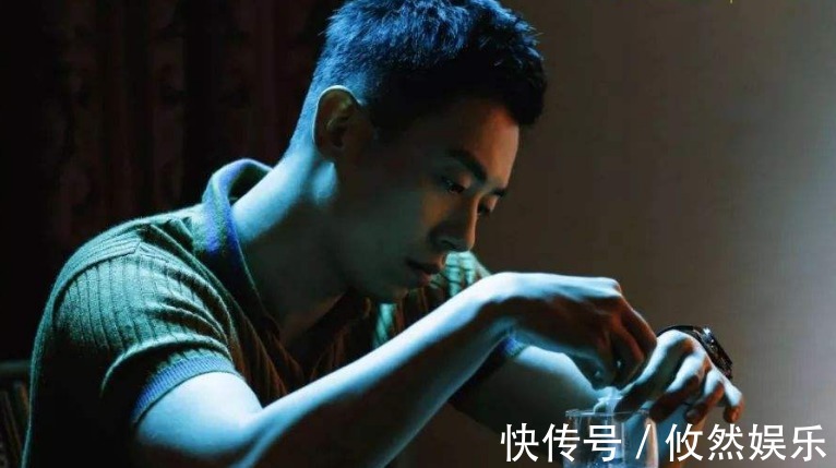 |搞笑、犯二,这不是我认识的朱亚文,《逗爱熊仁镇》把他惹急了