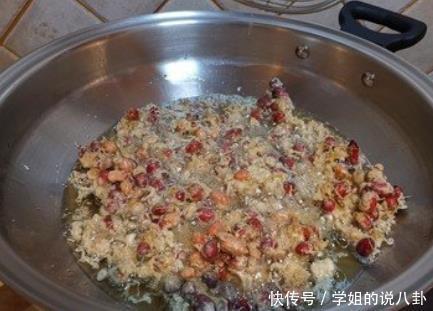 花生的全新做法,打入两个鸡蛋,做好鲜香入味,吃一次回味无穷