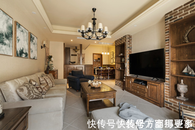 美式|这个90平三居室在古典中带有一点随意,简洁明快,又温暖舒适