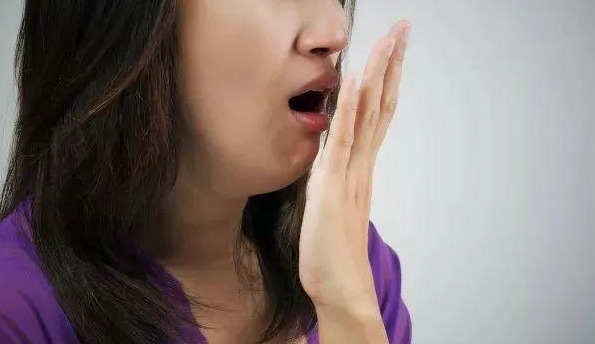 胃癌|36岁女子,异常口臭,丈夫不愿亲近,医生却说不怪她,是癌症