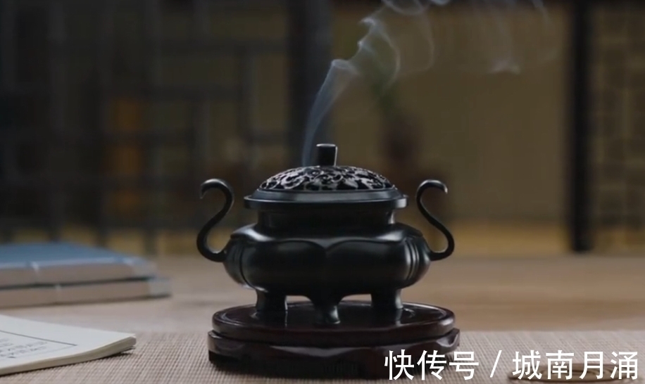 逍遥客#诗词|《苏幕遮 山居秋夜》更漏滴长 晓梦无人解