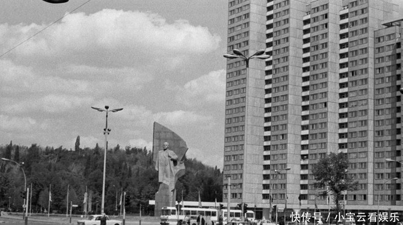 冷战|冷战期间东柏林的样子是什么？城市完全模仿苏联，处处是雕像