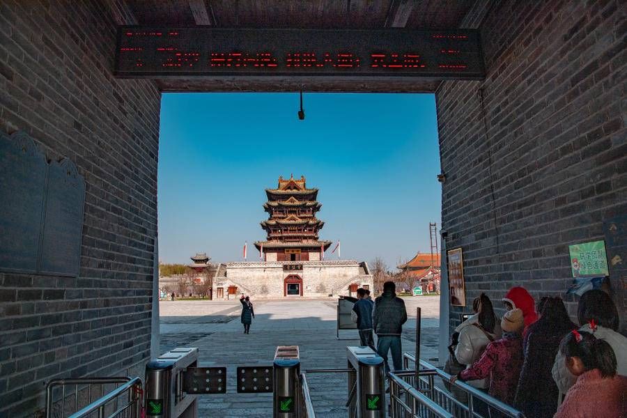 水浒好汉城|水浒好汉城的古建筑太美了，但面积不小的大佛寺和水浒啥关系？