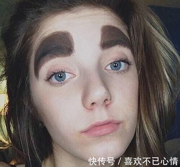 细眉|为了追求独特美,这些女孩在自己的眉毛上拼了