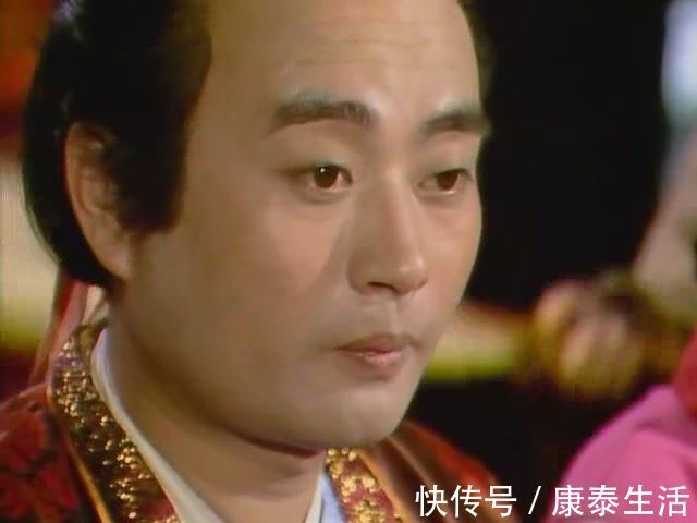 薛宝钗@他是第2个追求林黛玉的人,方法简单可笑,最终却赢得黛玉的好感