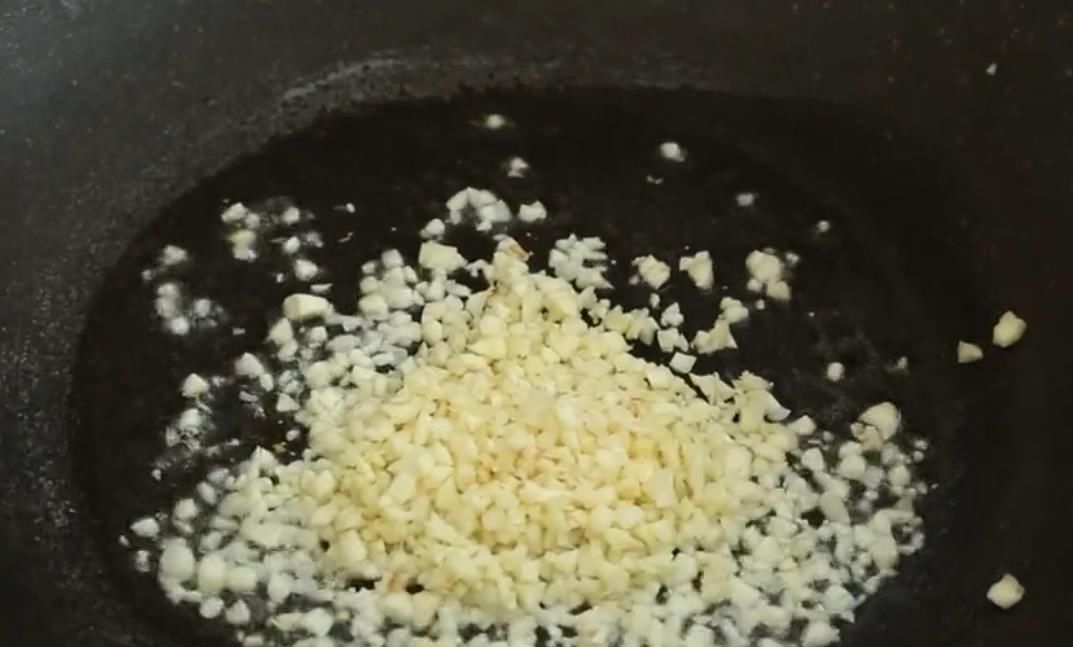 吃法|营养丰富的莲藕又出新吃法,鲜香美味,做法简单,端上桌就吃完了