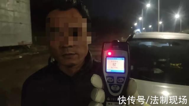 威海交警一大队|你好2022丨元旦“警”色浓，守护不打烊