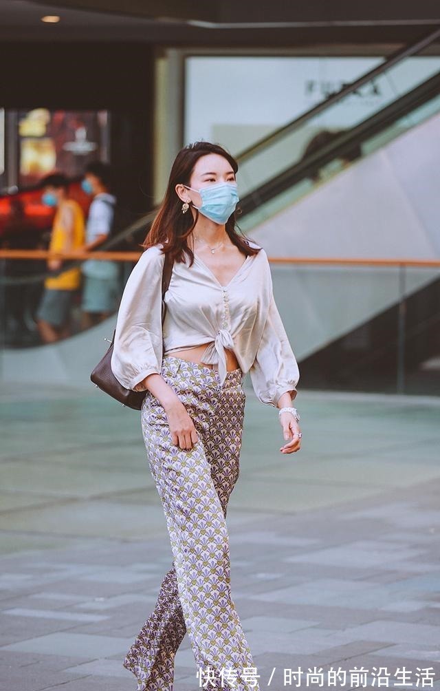 自信心 注重穿衣方面的搭配技巧,从细节入手,你可以看见时尚的全貌!