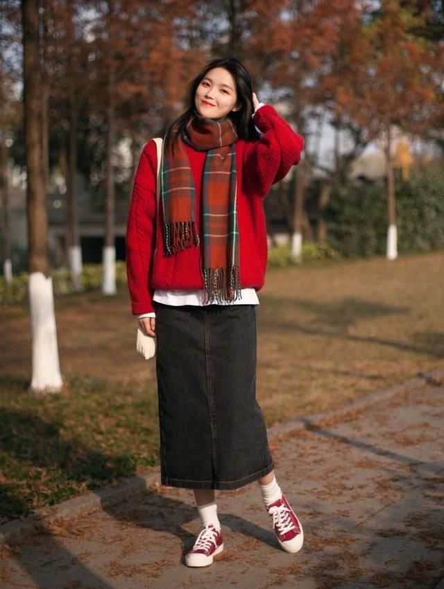 会穿的女人,都懂得用这几款“配饰”进行搭配,时髦又不易撞衫