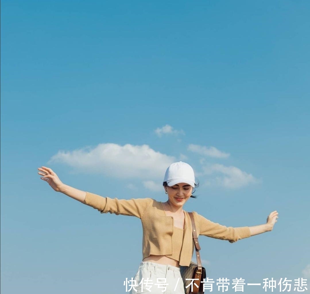 莫兰迪配色法|懂配色的女人更时髦,学会超火的“莫兰迪配色法”,高级又显档次