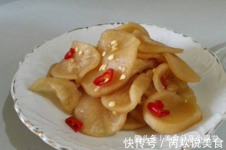 别再腌整个萝卜了，教你一招，又香又脆，1个萝卜可以吃2天