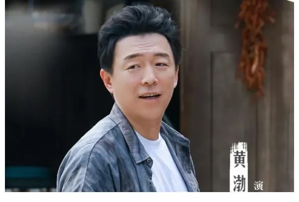 图书馆|不愧有23年主持经验， 彭昱畅差点搞砸仪式，何老师3句话就搞定了