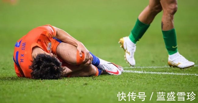 国脚|4名归化走人,5大国脚有伤,国足成为烂摊子,李霄鹏迎来考验!