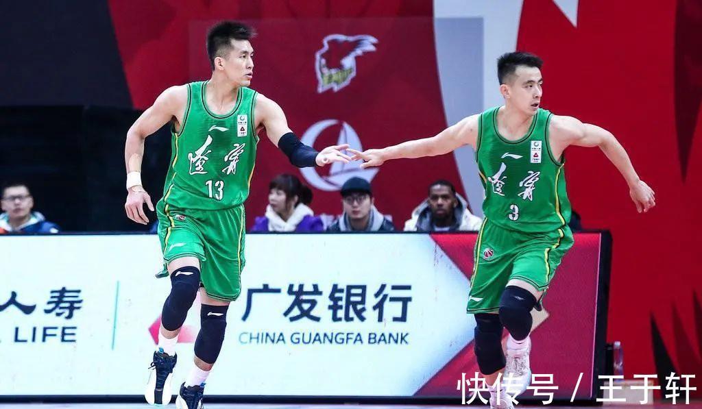 莫兰德|张镇麟补篮杀死比赛,辽篮92-90险胜深圳男篮,静候CBA辽粤二番战