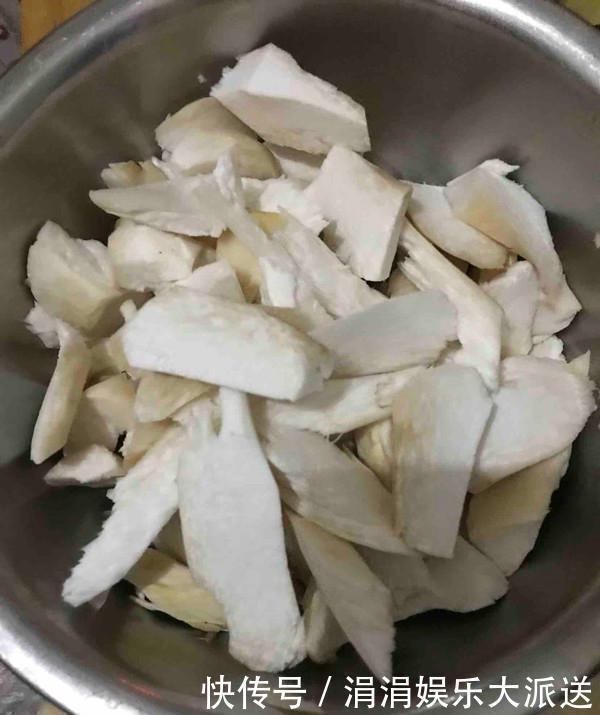 西红柿的黄金搭档不是鸡蛋!而是没人关注的它,强壮筋骨,长高个