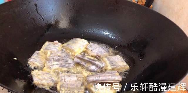 带鱼别再红烧了，多加一个鸡蛋，不清蒸不油炸，上桌人人抢着吃