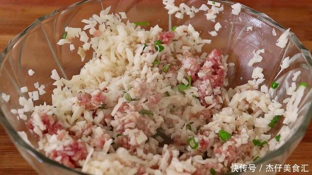 莲藕最好吃的做法,不用炒不凉拌,营养美味,知道的人却不多