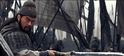 偃月|关羽身跨赤兔马,手提八十二斤青龙偃月刀?别再被骗了,都是假的