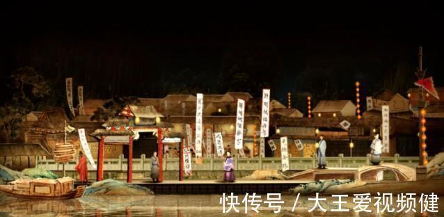 清明上河图$明代古画放大十倍后,仔细一看角落中的男人,足以改变历史