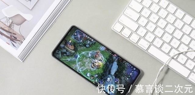 vivo|vivo开始“反击”，12+512GB卖3099，三千档无对手